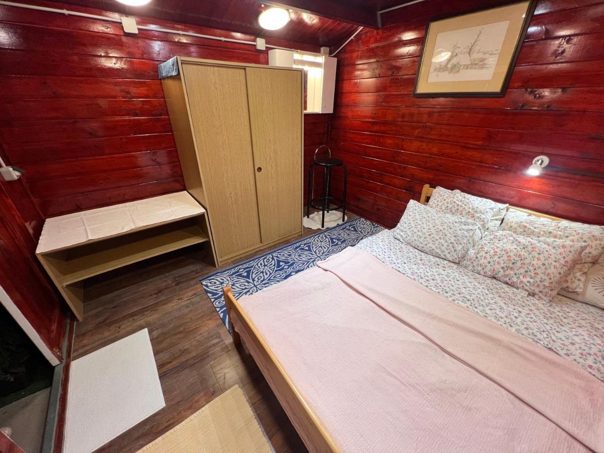 Villa Dalibor wellness, 2 jacuzzies, sauna, parking, grill, observatory, Mediterranean garden Nin Esterno foto