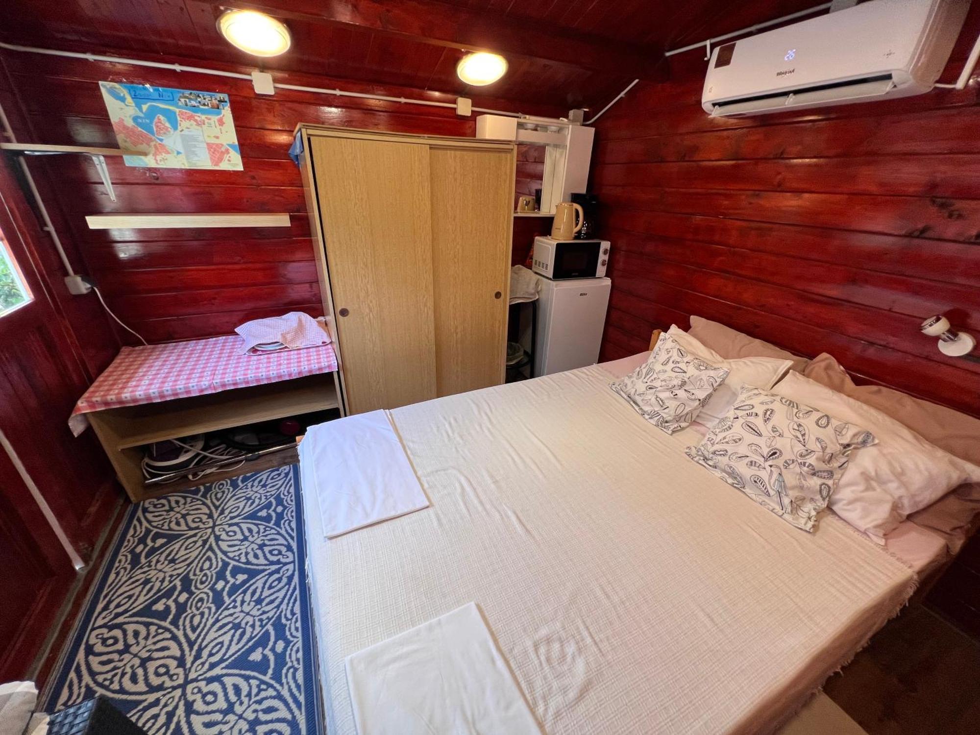 Villa Dalibor wellness, 2 jacuzzies, sauna, parking, grill, observatory, Mediterranean garden Nin Esterno foto