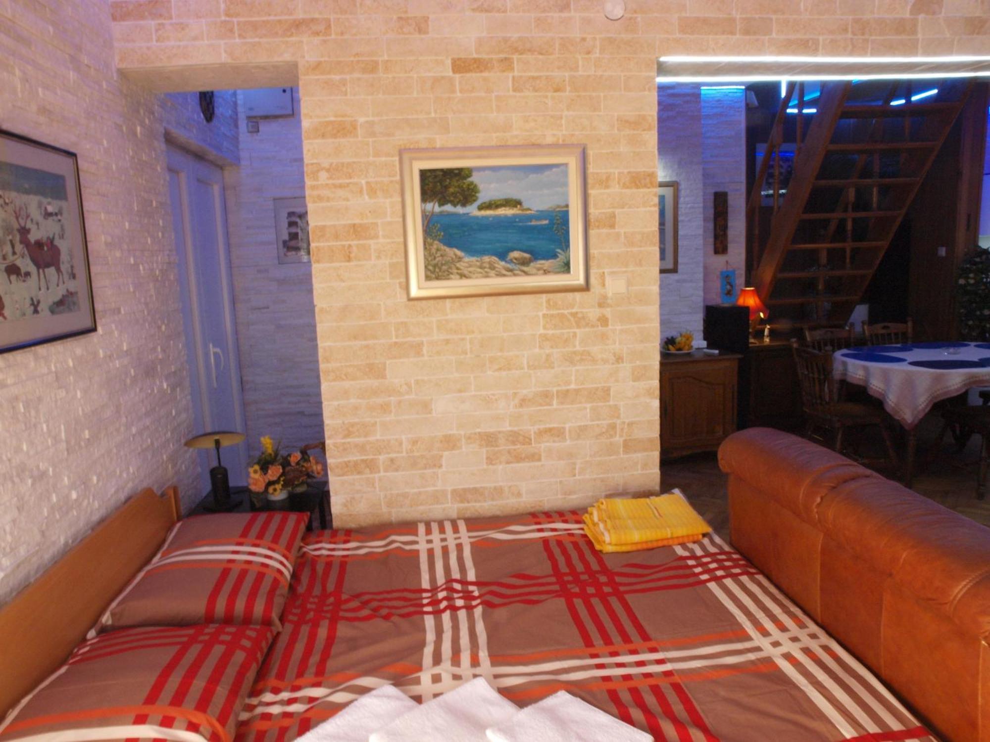 Villa Dalibor wellness, 2 jacuzzies, sauna, parking, grill, observatory, Mediterranean garden Nin Esterno foto